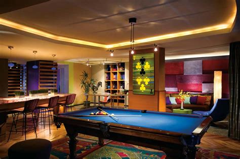 real world suite palms